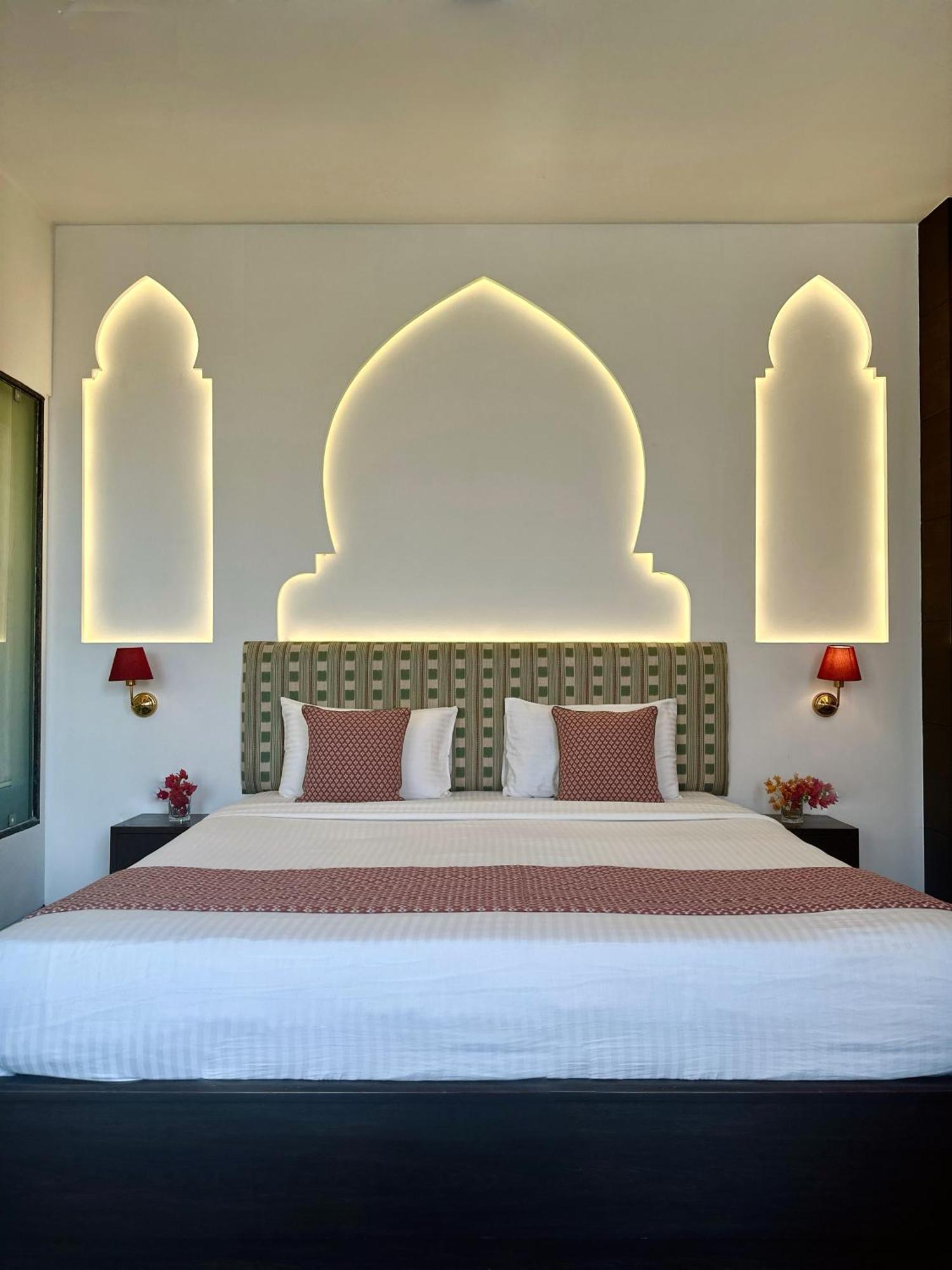 Hotel Atulyaa Taj Агра Екстер'єр фото
