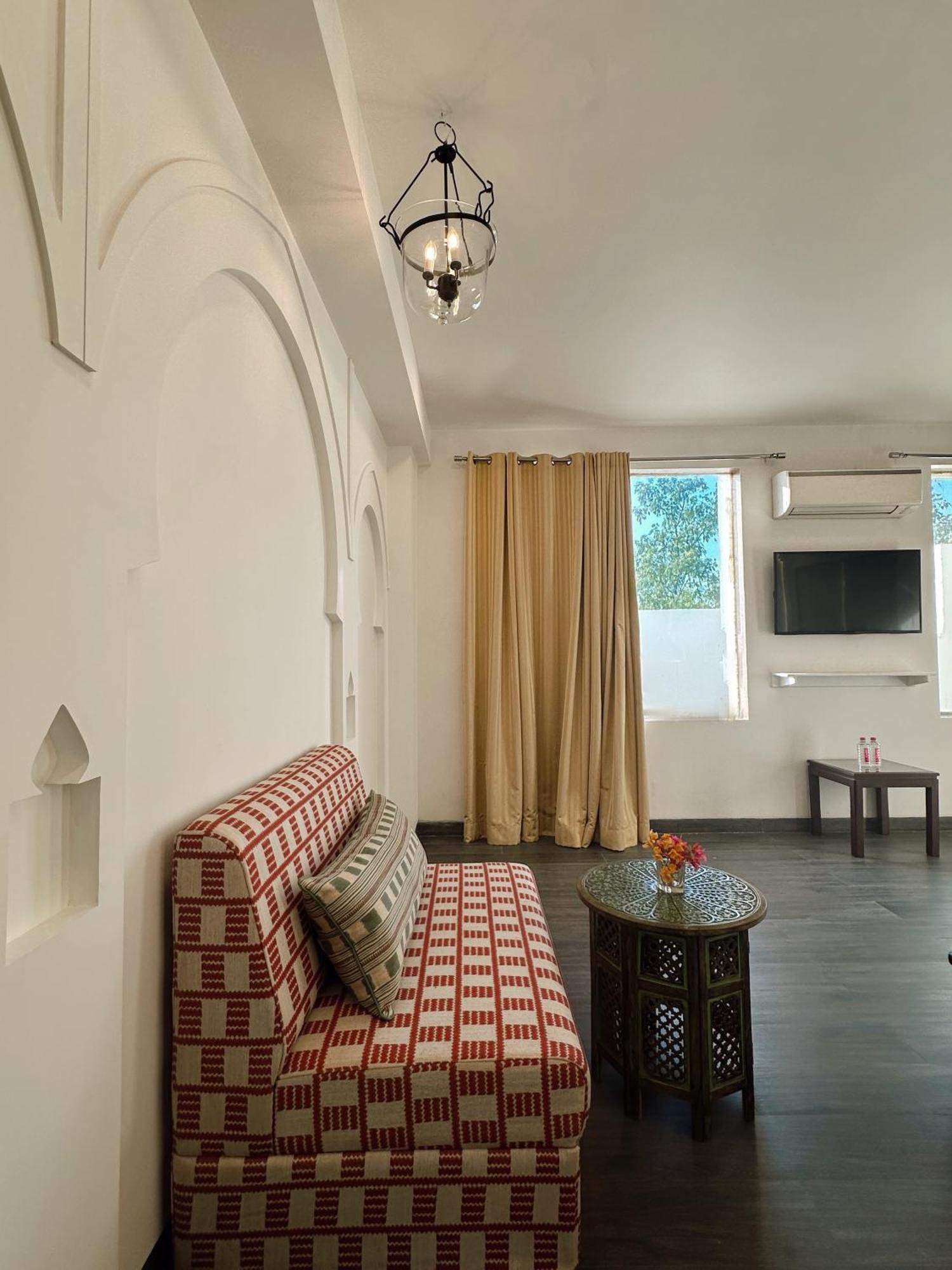 Hotel Atulyaa Taj Агра Екстер'єр фото